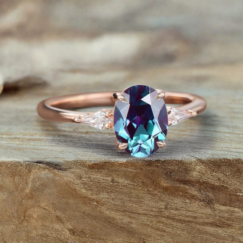 Oval Shape Alexandrite Ring Vintage Engagement Ring 18K Rose Gold Alexandrite Ring Unique Wedding Bridal Ring Anniversary Gift Ring