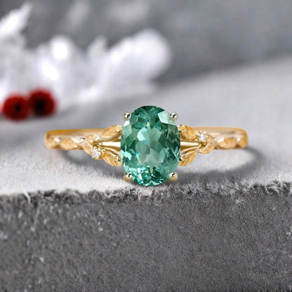 Oval Tsavorite Engagement Ring Vintage Rose Gold White Ring Women Moissanite Twisted Hollow Wedding Ring Bridal Promise Ring