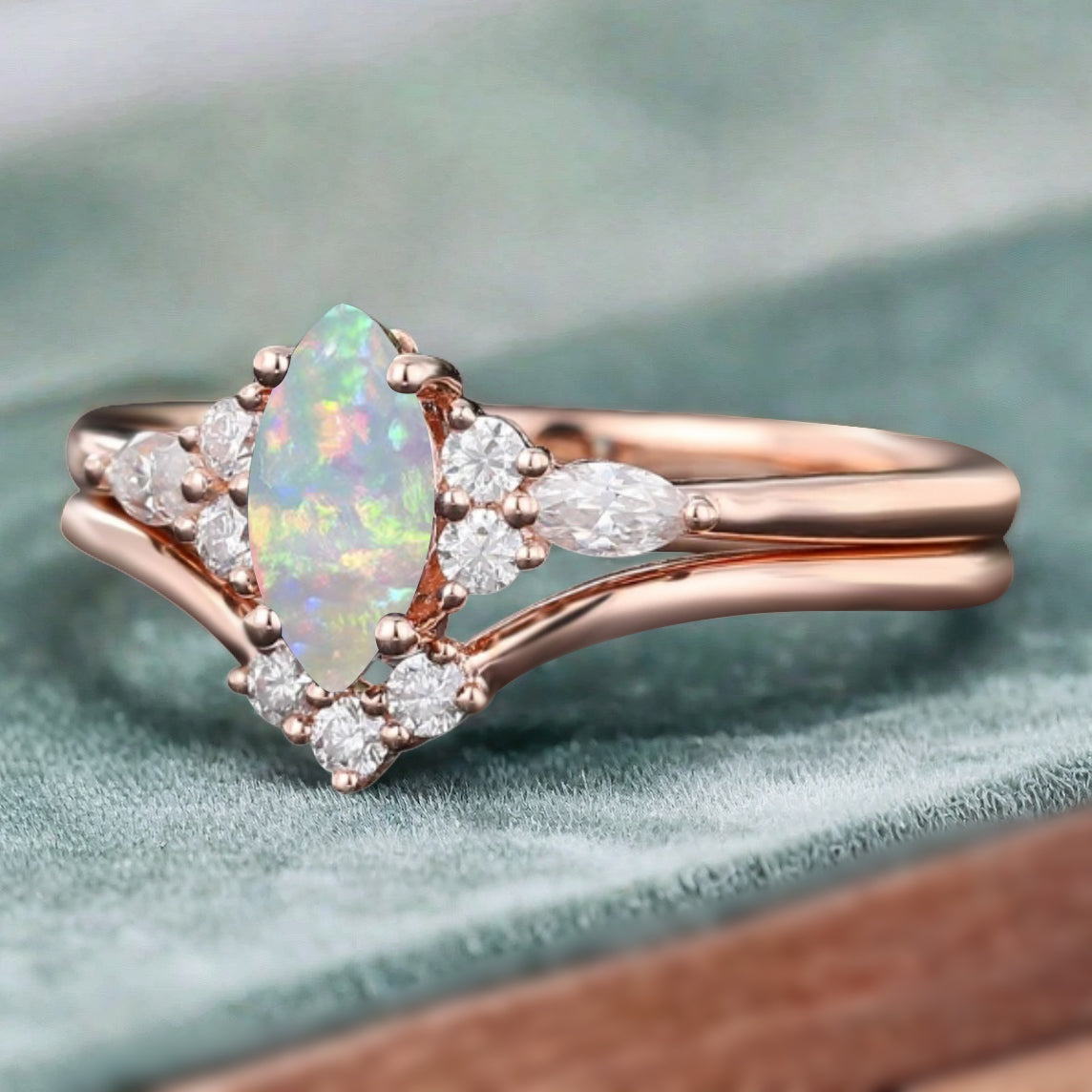 Bague de fiançailles vintage ovale en pierre de lune, bague de promesse unique en opale et moissanite