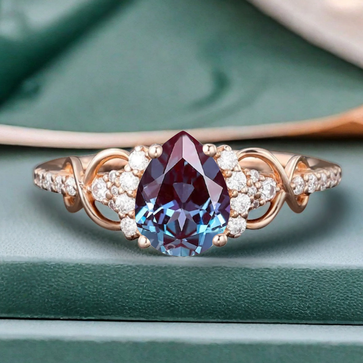 Vintage Alexandrite Ring Unique Pear Cut Engagement Moissanite Cluster Wedding Promise Ring For Women Delicate Gemstone Ring