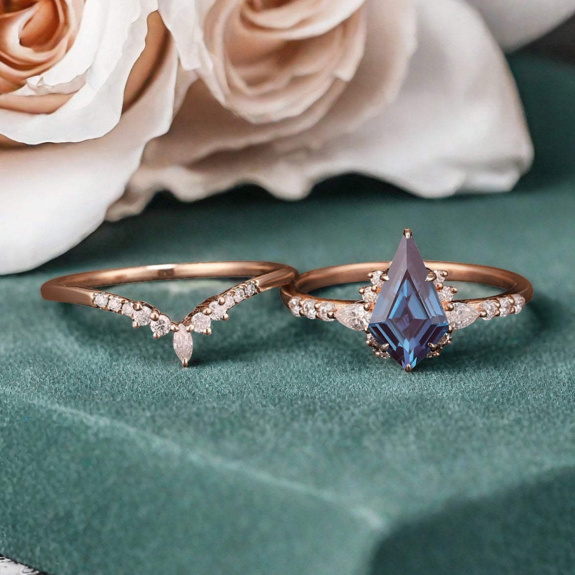 Unique Kite Cut Alexandrite Engagement Ring Set Vintage Solid Gold Diamond Ring Set Women Bridal Promise Wedding Ring Set Anniversary Gift