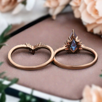 Unique Kite Cut Alexandrite Engagement Ring Set Vintage Solid Gold Diamond Ring Set Women Bridal Promise Wedding Ring Set Anniversary Gift
