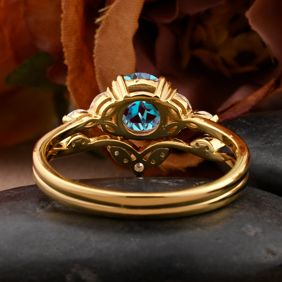 Round Cut Alexandrite Engagement Women Ring Vintage Yellow Gold Alexandrite Bridal Ring Set Art Deco Moissanite Wedding Anniversary Ring Set